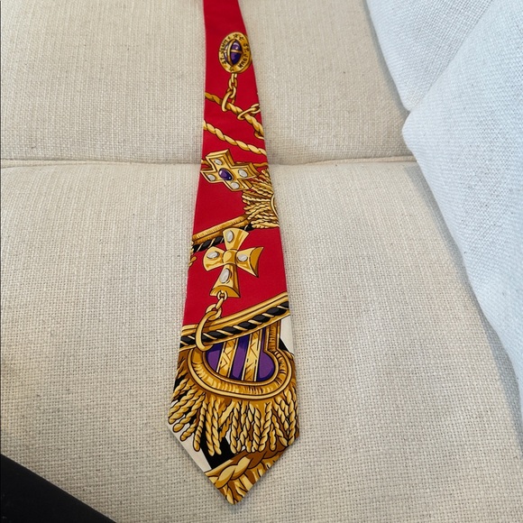 St John vintage limited edition men’s tie - Picture 2 of 4